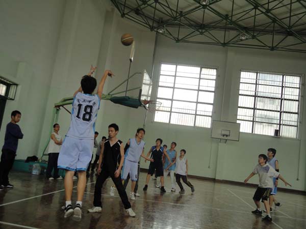 玩转篮球,点燃初夏激情
