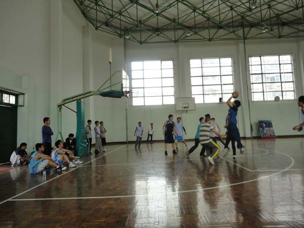 玩转篮球,点燃初夏激情